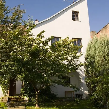 Dum Avalon Guest house